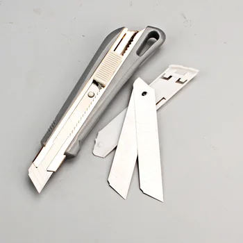Универсален нож за инструменти Fukuoka Нож за тапети за вашия домашен офис 18 мм Острилка за моливи Ръчен нож за хартия Нож за тапети 4006A